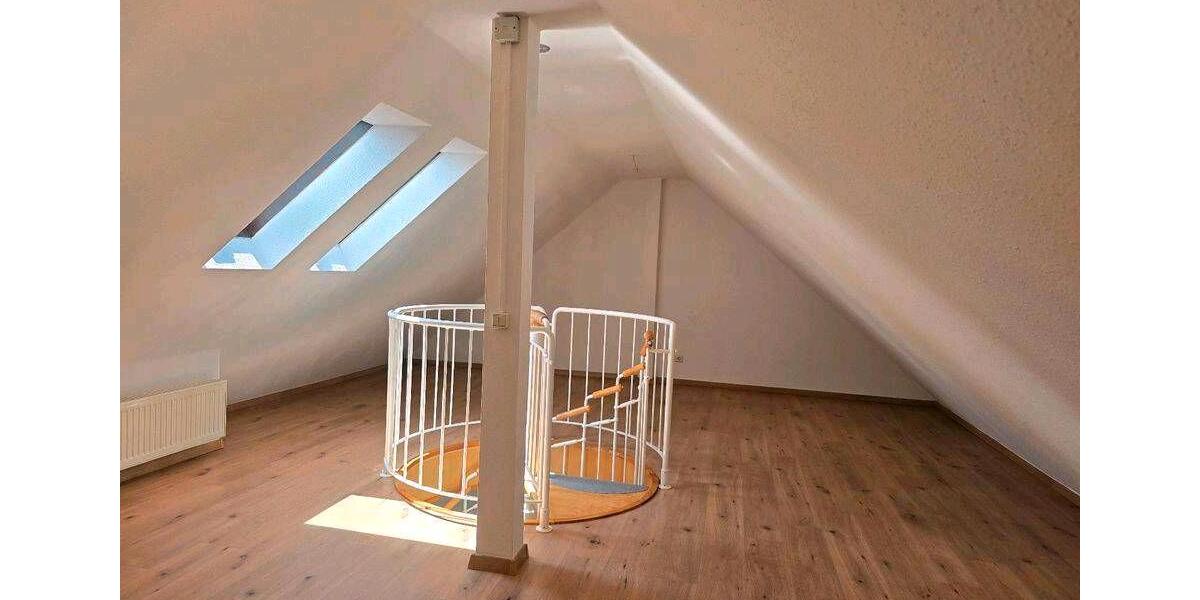 Etagenwohnung Bad Blankenburg - 4 Zimmer, 90 m&sup2;, 92.000&euro; | Angebot:26940657