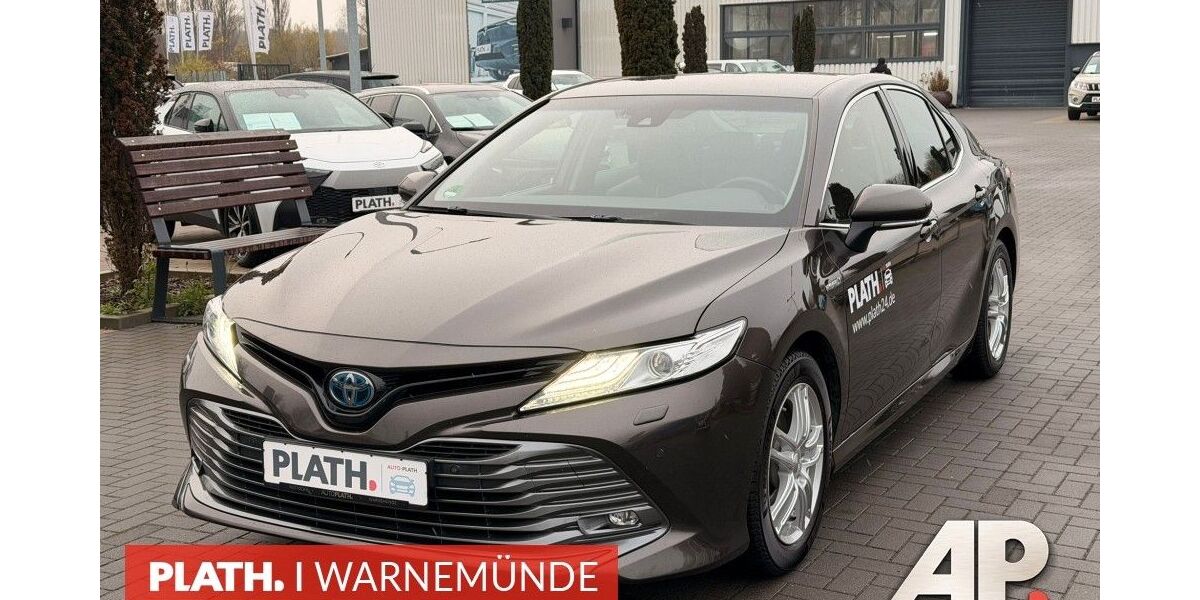 Toyota Camry 142.000 km 23.490 &euro; Rostock-Warnemünde 18119