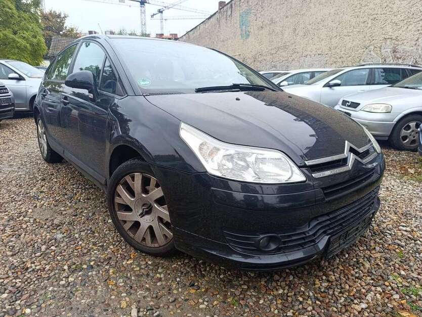 Citroen C4 140.000 km 2.450 € Berlin 10245