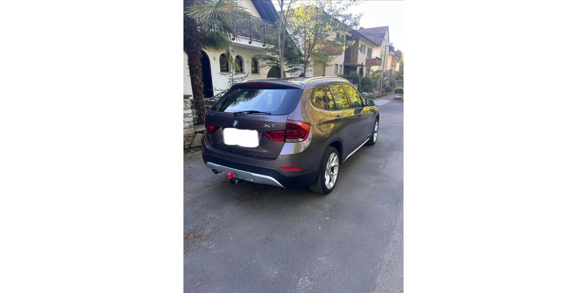 BMW X1 86.500 km 11.400 &euro; Offenbach 63071