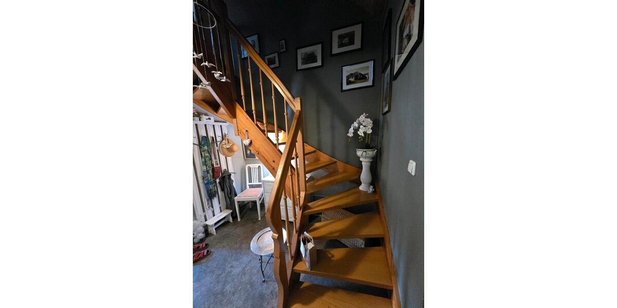 Einfamilienhaus Bad Arolsen - 5 Zimmer, 150 m&sup2;, 340.000&euro; | Angebot:27112574