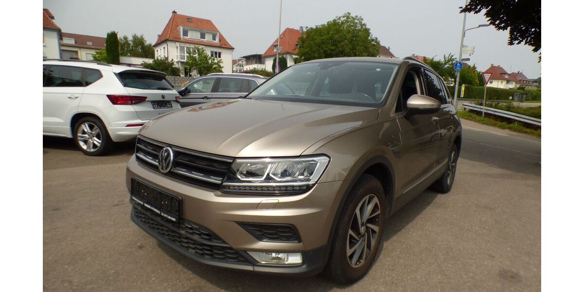 VW Tiguan 123.110 km 17.300 &euro; Friedrichshafen 88045