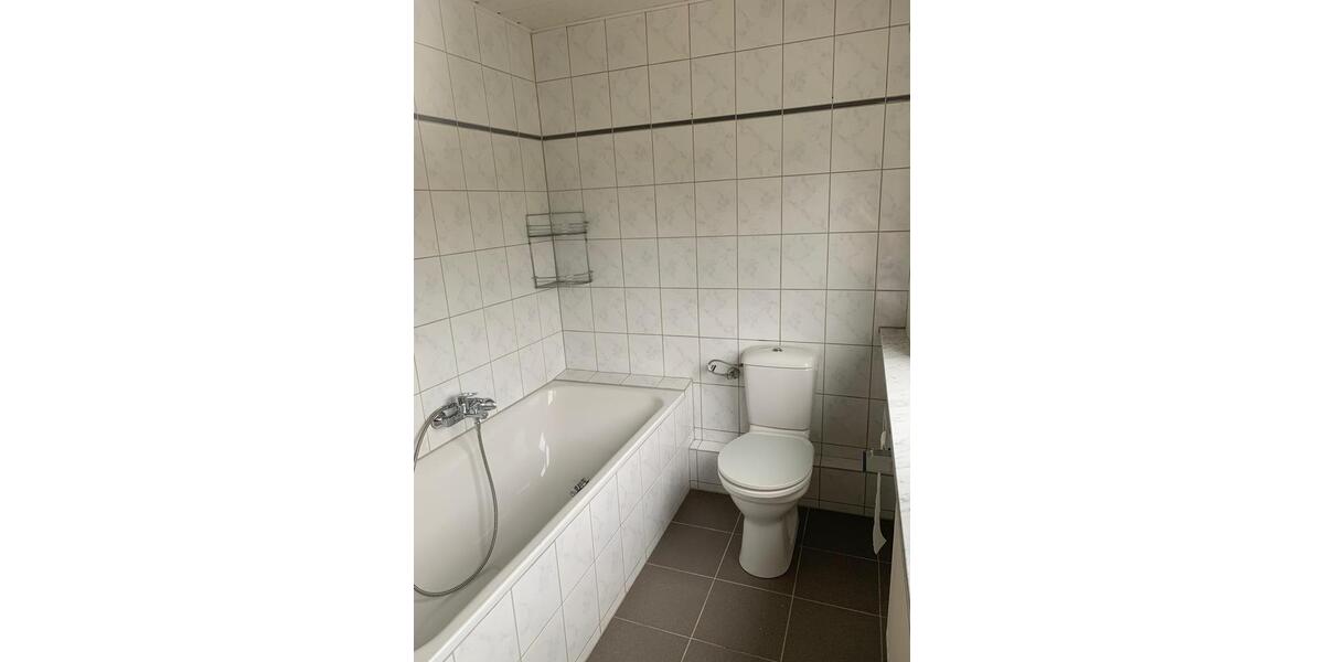 Etagenwohnung Salzhausen - 5 Zimmer, 151 m&sup2;, 1.500&euro; | Angebot:26046993