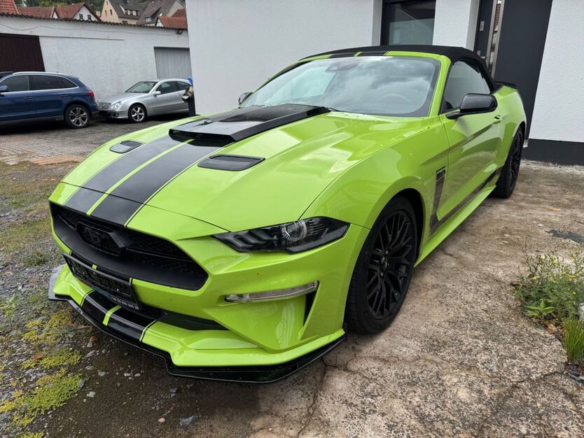 Ford Mustang 40.000 km 34.500 € Grebenau - Schwarz 36323
