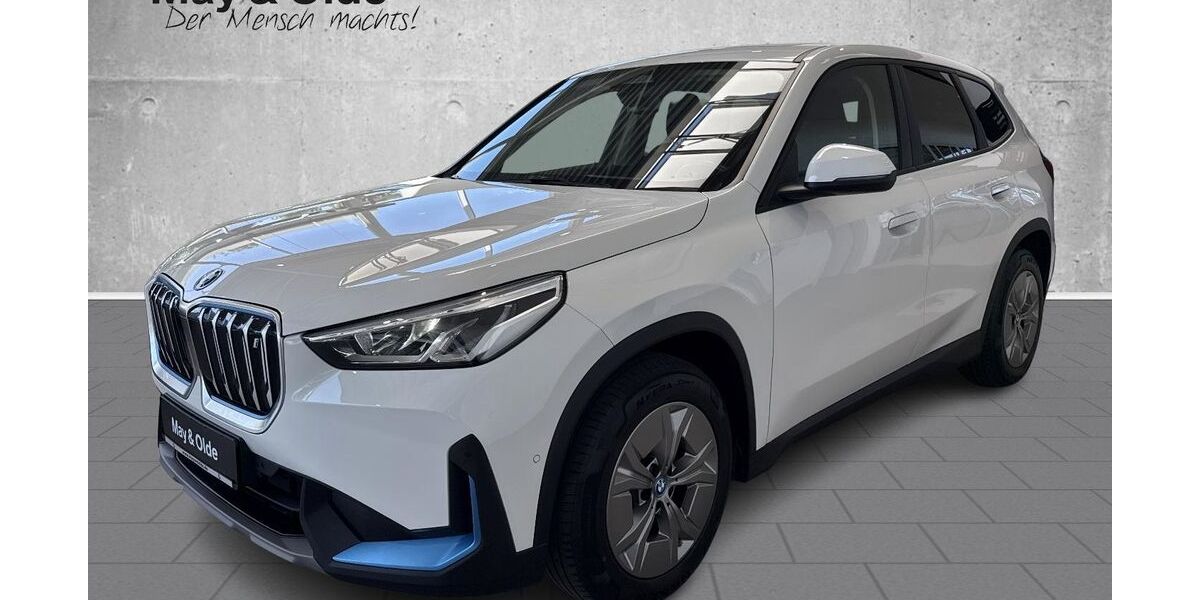 BMW iX1 37.895 km 33.990 &euro; Norderstedt 22848