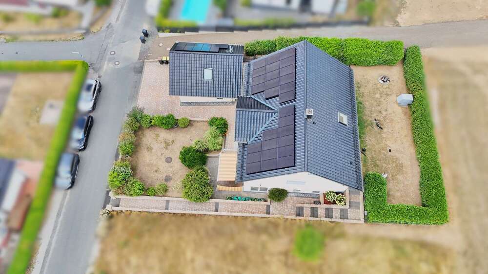 Sonniges Traumhaus mit viel Platz in Haiger OT - Einfamilienhaus Haiger | Angebot:27197051