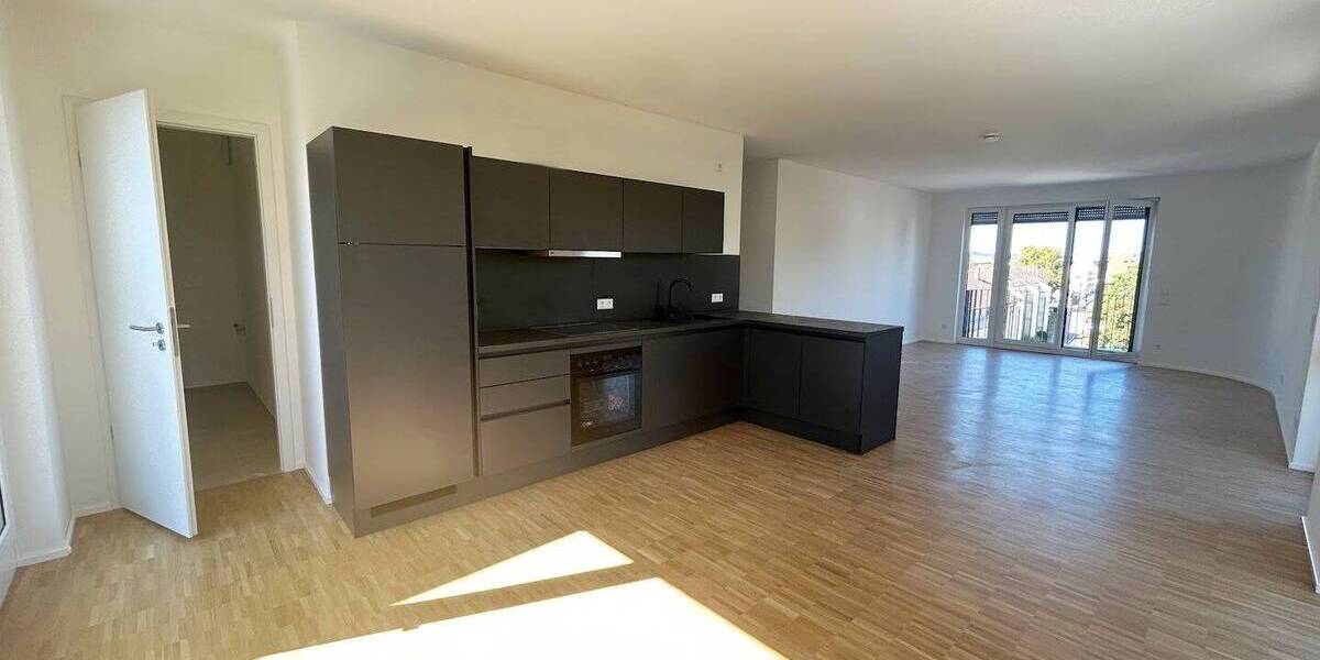 Etagenwohnung Stuttgart Untertürkheim - 3 Zimmer, 108 m&sup2;, 1.790&euro; | Angebot:25672146