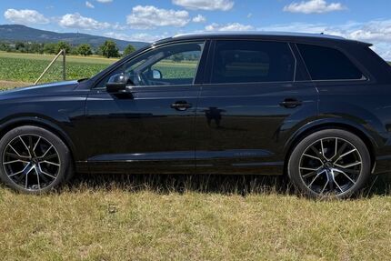Audi Q7 129.000 km 38.999 &euro; Frankfurt 60438