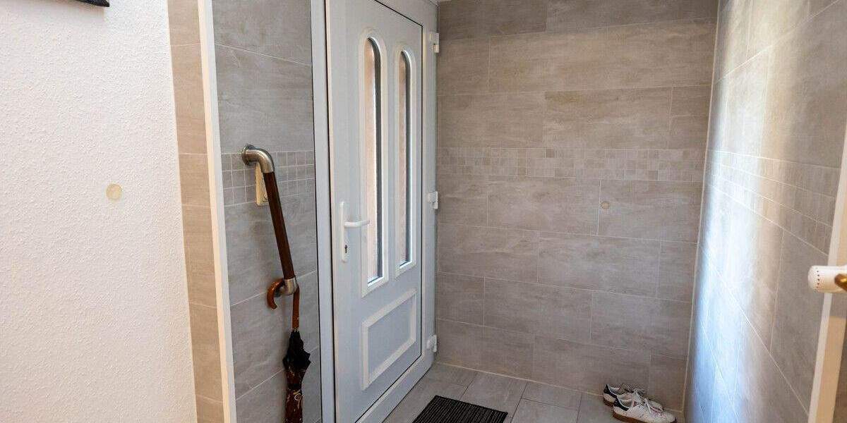 Etagenwohnung Delmenhorst Hasport/Annenheide - 2 Zimmer, 90 m&sup2;, 135.000&euro; | Angebot:25821107