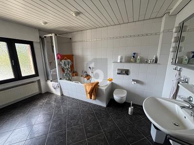 LEBEN UND WOHNEN IM EIGENEN IDYLL - Einfamilienhaus Duisburg Rheinhausen | Angebot:27329270
