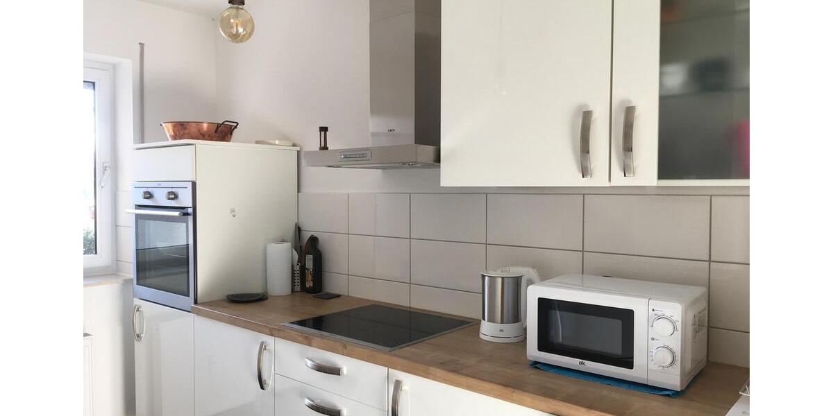 2-Zimmer möbliert mit Südbalkon: Zwischenmiete (3 Monate) 2 zimmer