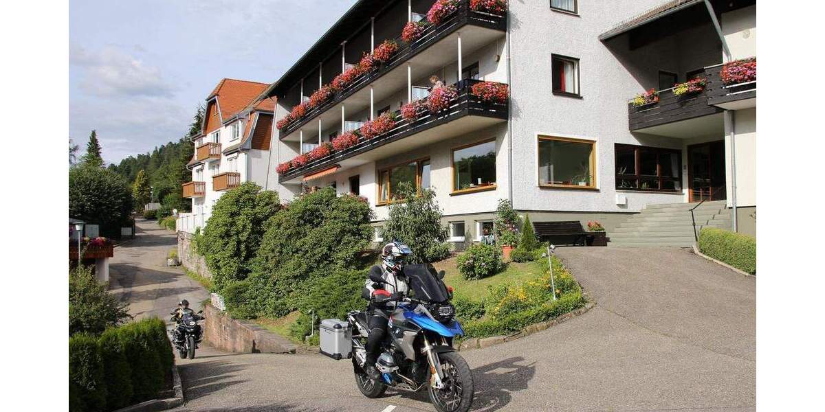 Mehrfamilienhaus, Wohnhaus Bad Wildbad - 1 Zimmer, 1 m&sup2;, 1.150.000&euro; | Angebot:25567369