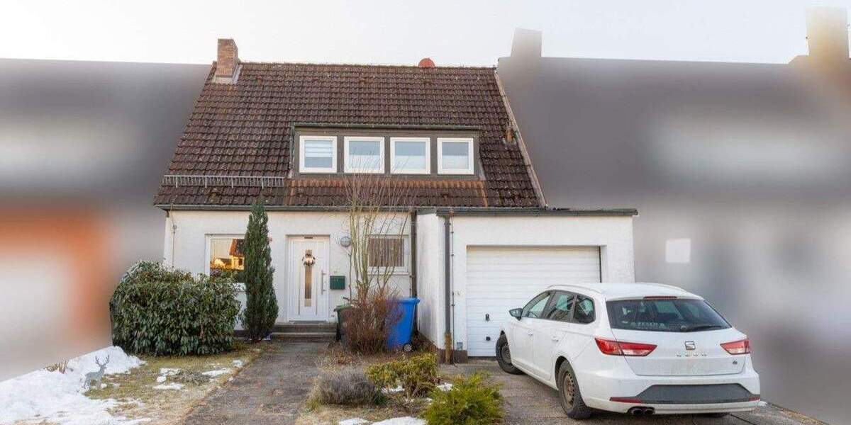Familienfreundliches Reihenmittelhaus in Nürnberg - Fischbach Haus kaufen 4 zimmer
