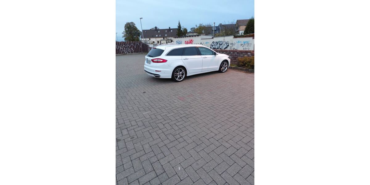 Ford Mondeo 208.000 km 8.500 &euro; Niederndodeleben 39167