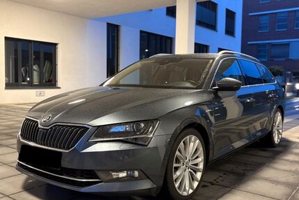 Skoda Superb 148.000 km 18.600 € Nürnberg 90402