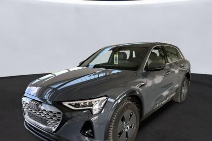 Audi Q8 e-tron 45.623 km 43.990 &euro; Hamburg 22047