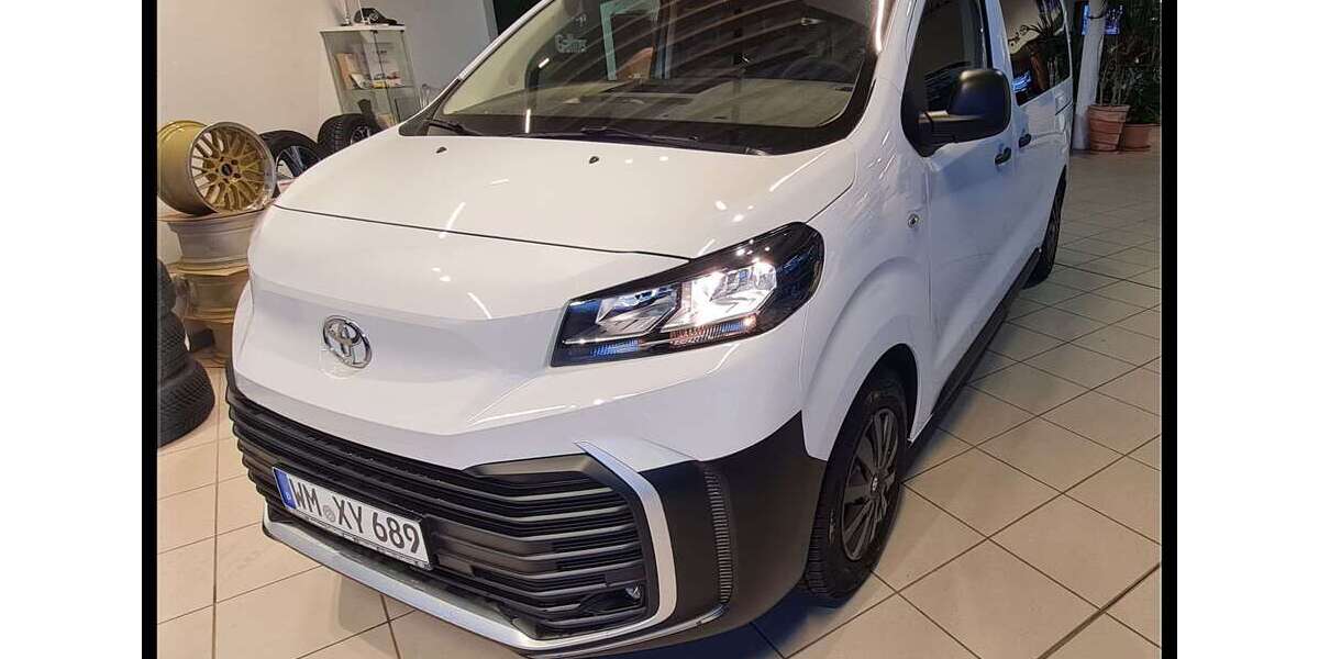 Toyota Proace 7.200 km 41.800 &euro; Weilheim 82362