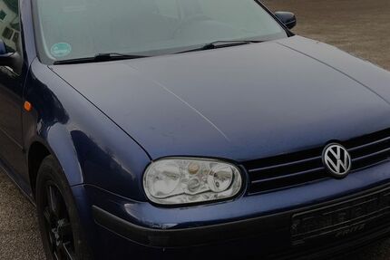 VW Golf 157.000 km 1.600 &euro; Rüdesheim am rhein 65385