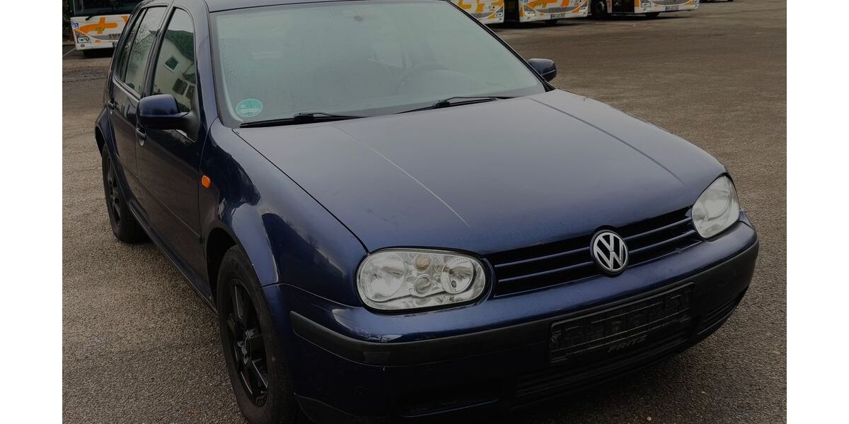 VW Golf 157.000 km 1.600 &euro; Rüdesheim am rhein 65385