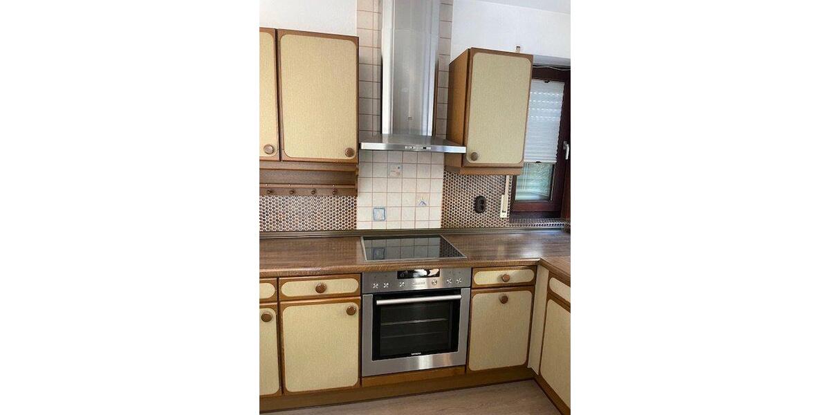 Etagenwohnung Oberboihingen - 6 Zimmer, 125 m&sup2;, 1.500&euro; | Angebot:26346927