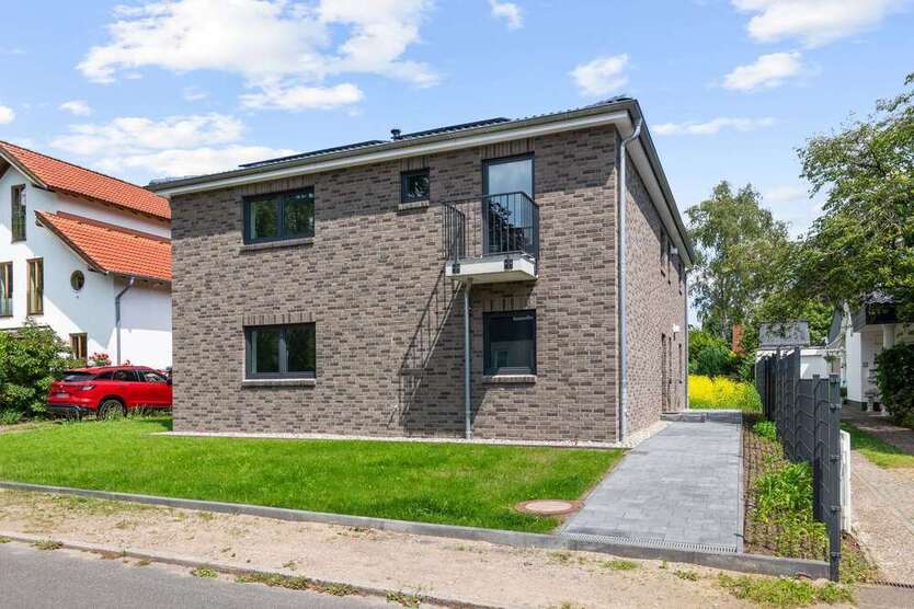 Haus zum Kaufen in Hamburg 1.230.000 € 238 m²