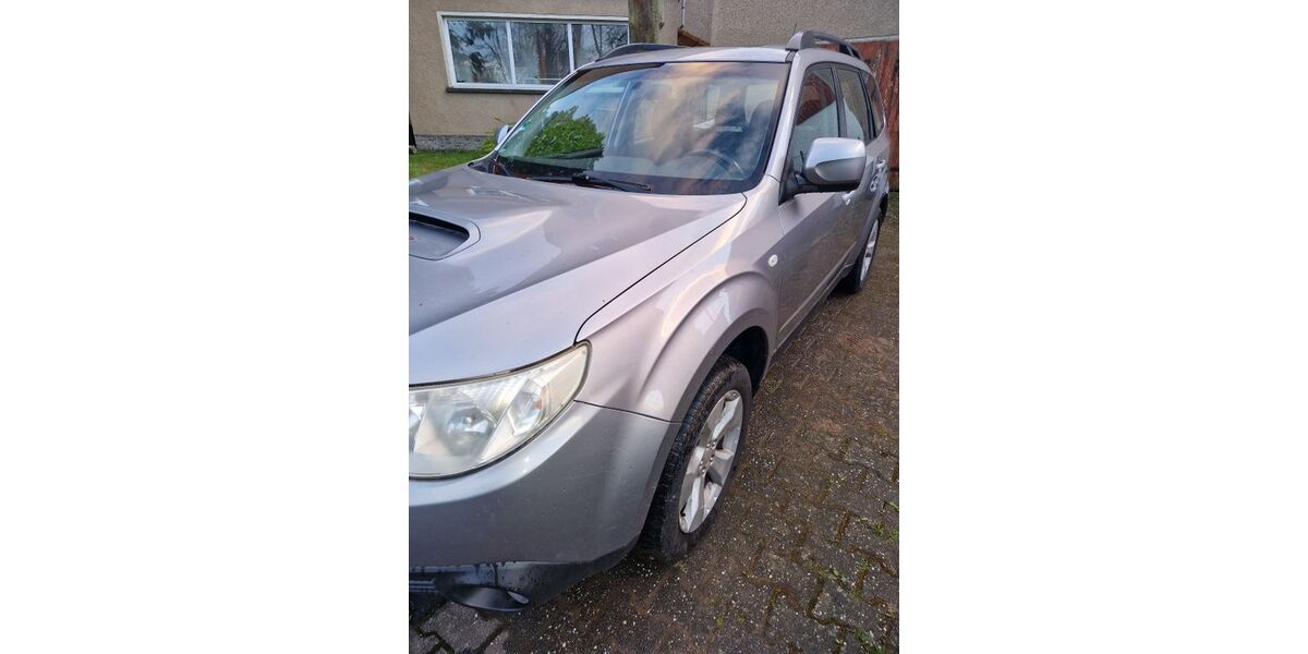 Subaru Forester 227.000 km 1.800 &euro; Langenscheid 65558