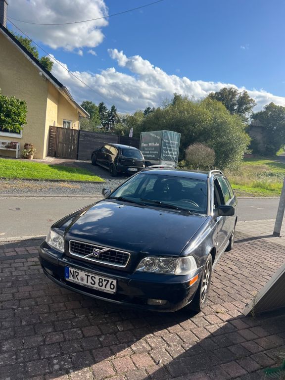 Volvo V40 213.510 km 3.000 € Niederbreitbach 56589