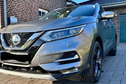 Nissan Qashqai 106.000 km 14.900 &euro; Spahnharrenstätte 49751