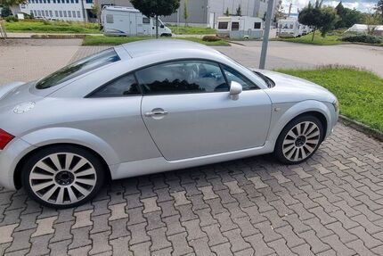 Audi TT 274.400 km 2.500 &euro; Emmendingen 79312