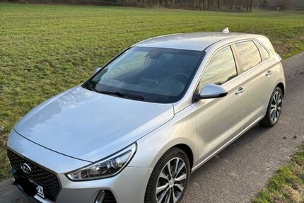 Hyundai i30 116.000 km 11.200 &euro; Hagen a.T.W 49170