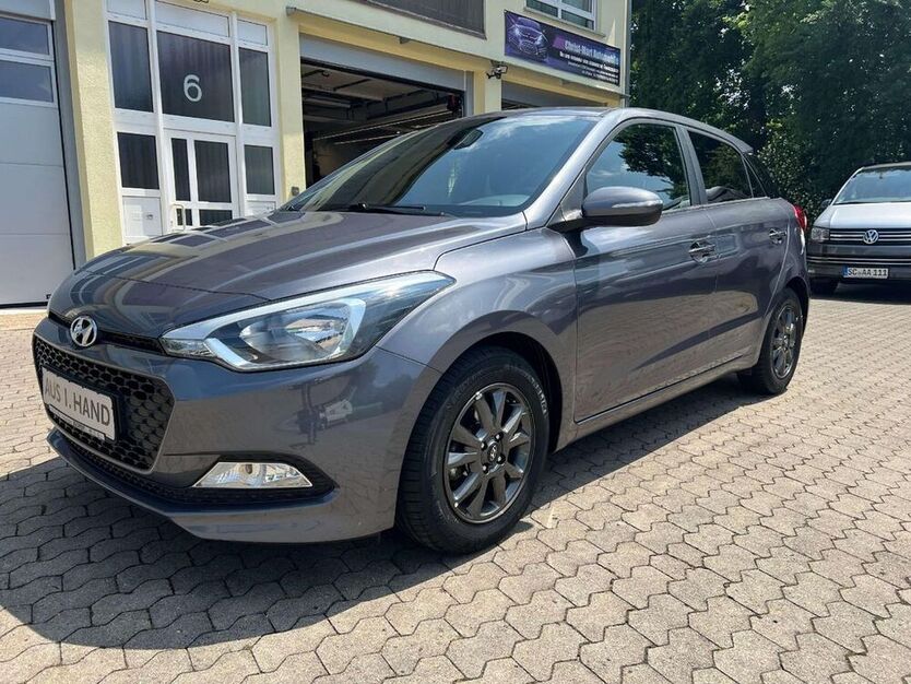 i20