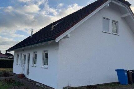 4-Raum Wohnung mit neuen Böden am Stralsunder Stadtrand 4 zimmer