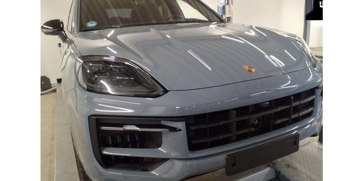Porsche Cayenne 12.850 km 113.999 &euro; Stuttgart 70499