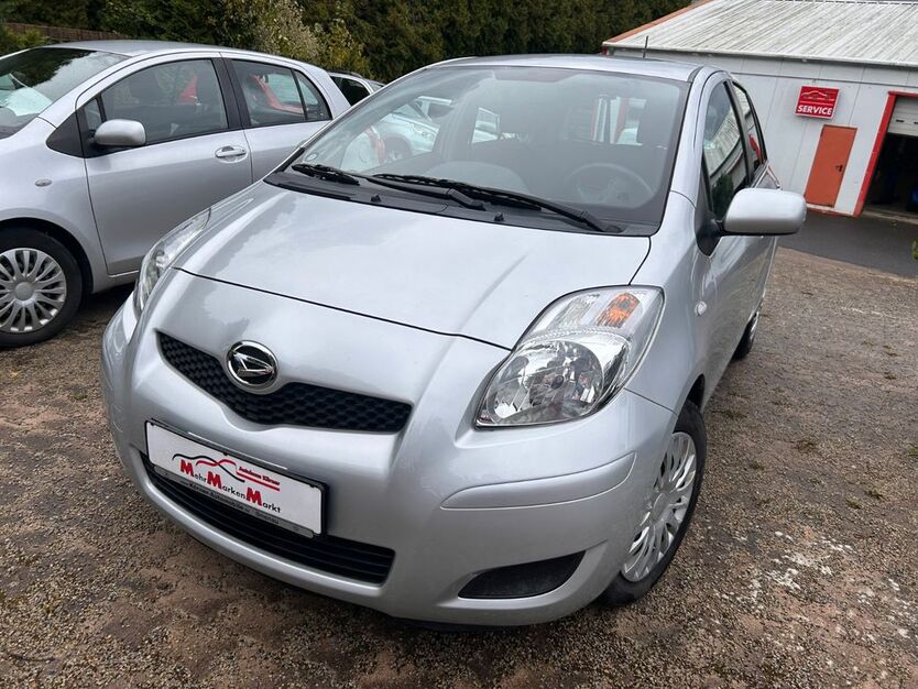 Daihatsu Charade 94.300 km 6.990 € Ilmenau 98693