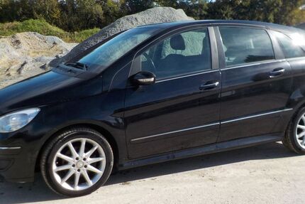 Mercedes-Benz B 180 239.000 km 2.790 € Simbach 94436