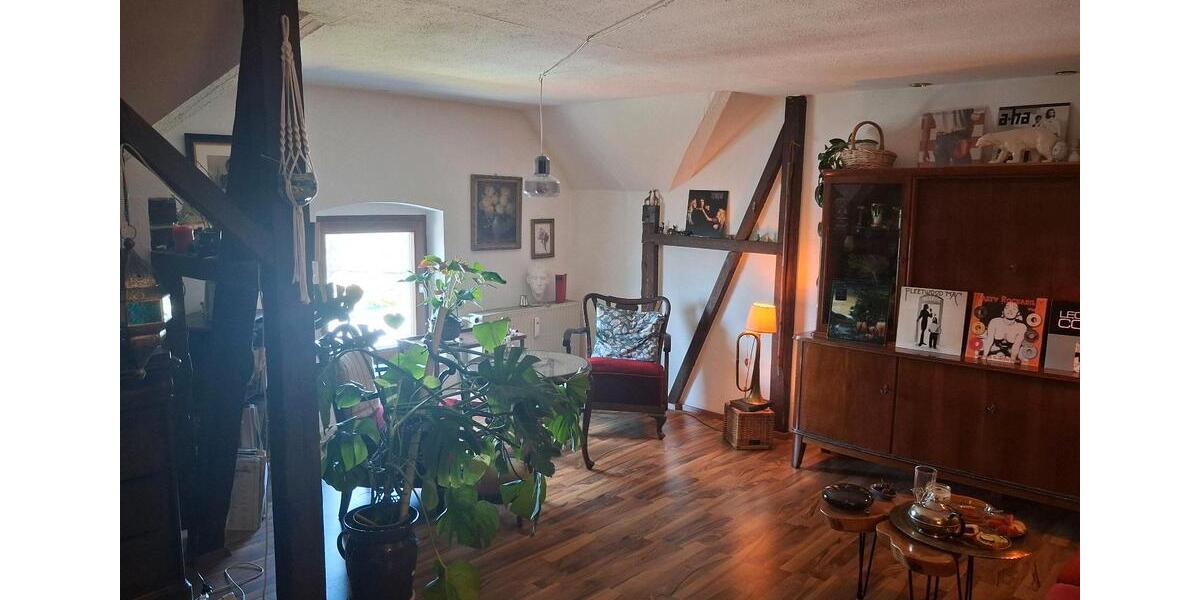 Dachgeschoßwohnung Annaberg-Buchholz Buchholz - 2.5 Zimmer, 65 m&sup2;, 320&euro; | Angebot:26195905