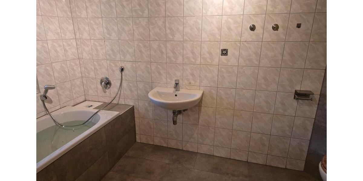 Reihenhaus Erxleben - 3 Zimmer, 85 m&sup2;, 140.000&euro; | Angebot:27027650