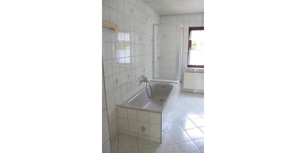 Doppelhaushälfte Crimmitschau - 12 Zimmer, 170 m&sup2;, 125.000&euro; | Angebot:26226267