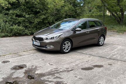 Kia ceed Sportswagon 143.830 km 9.900 &euro; Erfurt 99089