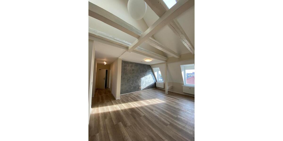 Dachgeschoßwohnung Bamberg Bamberg-Ost - 2.5 Zimmer, 72 m&sup2;, 1.100&euro; | Angebot:26284511