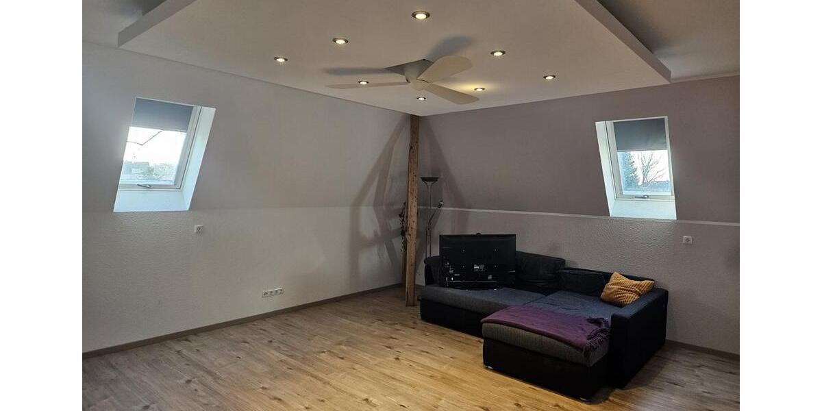 Dachgeschoßwohnung Burgstädt - 4 Zimmer, 130 m&sup2;, 950&euro; | Angebot:26150206