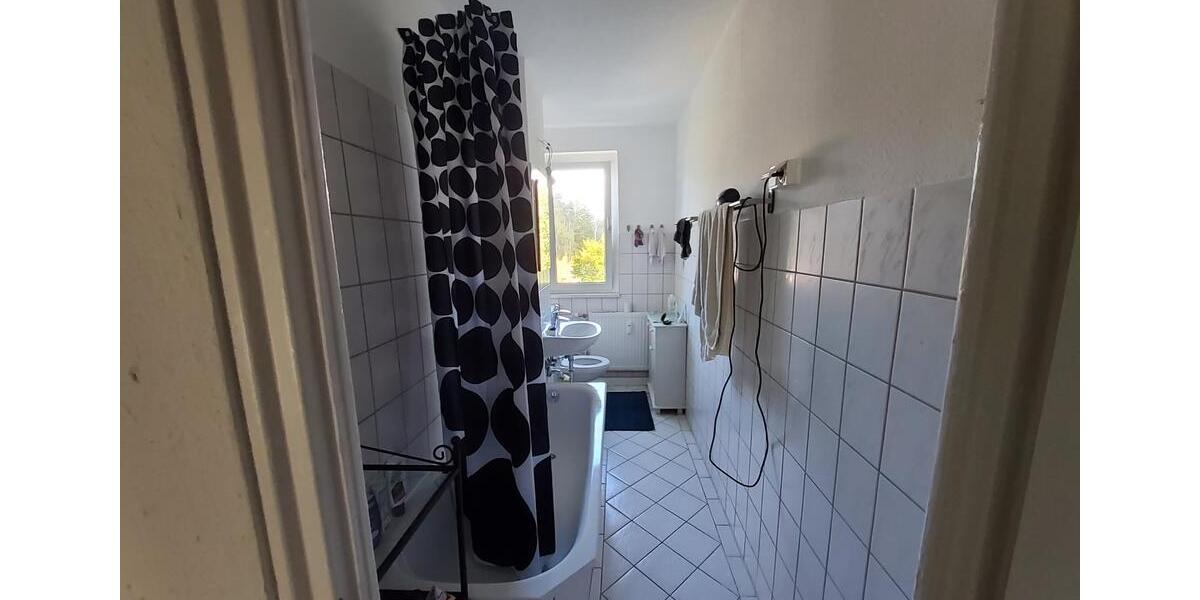 Etagenwohnung Hermsdorf - 3 Zimmer, 60 m&sup2;, 330&euro; | Angebot:25025813