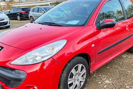 Peugeot 206 105.834 km 1.350 € Chemnitz 09113