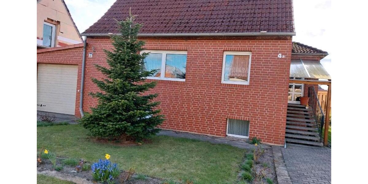 Einfamilienhaus Klötze - 6 Zimmer, 130 m&sup2;, 200.000&euro; | Angebot:26764215