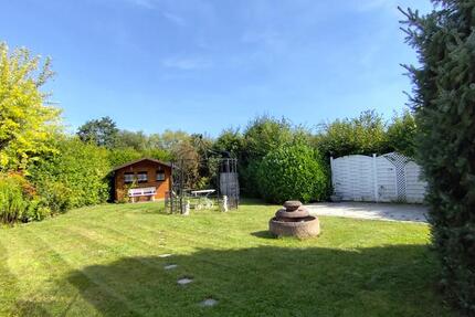 Ein -Zwei Familienhaus in 35423 Lich 4S, 2Bäder, Garten, Garage 6 zimmer