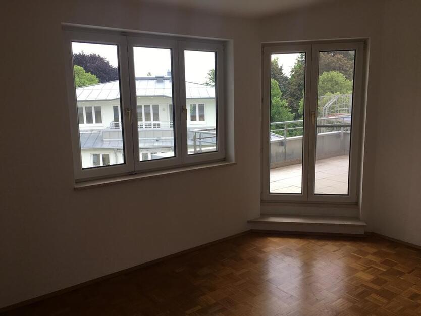 3-Raum Wohnung mit TG-Stellplatz in der Radeberger Vorstadt zimmer