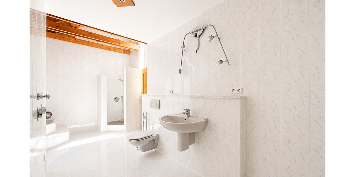 WINDISCH – Moderne und großzügige 4-Zimmer-Wohnung nahe 5-Seen-Land – ideal für Paare – bezugsfrei! - Etagenwohnung Schöngeising | Angebot:26744889