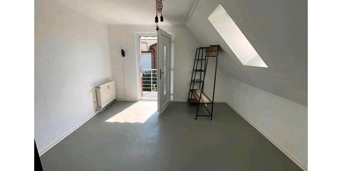 Dachgeschoßwohnung Barum - 2 Zimmer, 45 m&sup2;, 700&euro; | Angebot:26222940