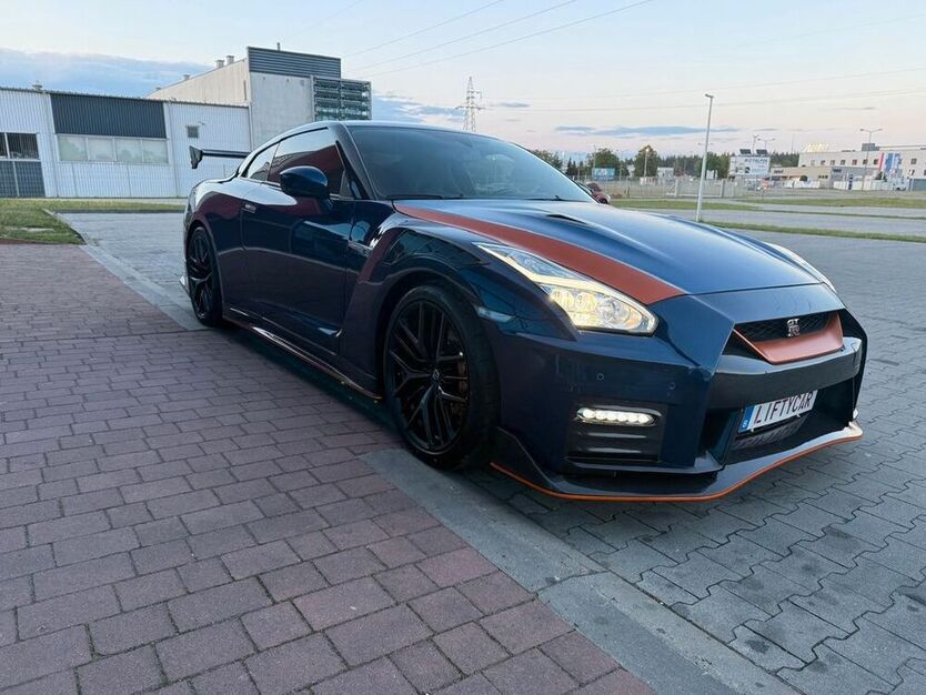 GT-R
