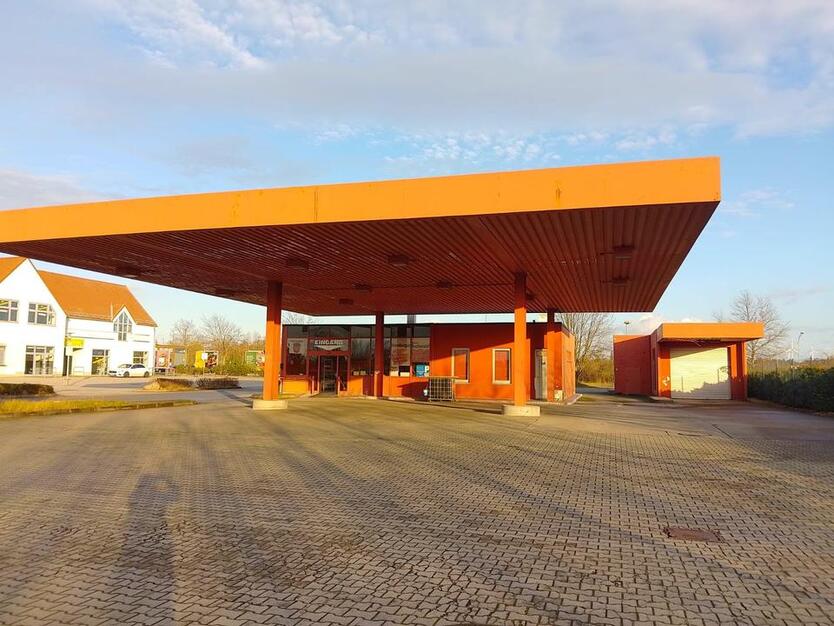 ehemalige Tankstelle in Falkenberg zu vermieten zimmer